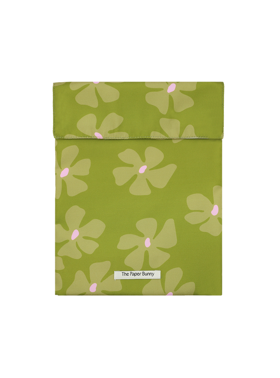 Large Pocket Pouch (Flora Garden)