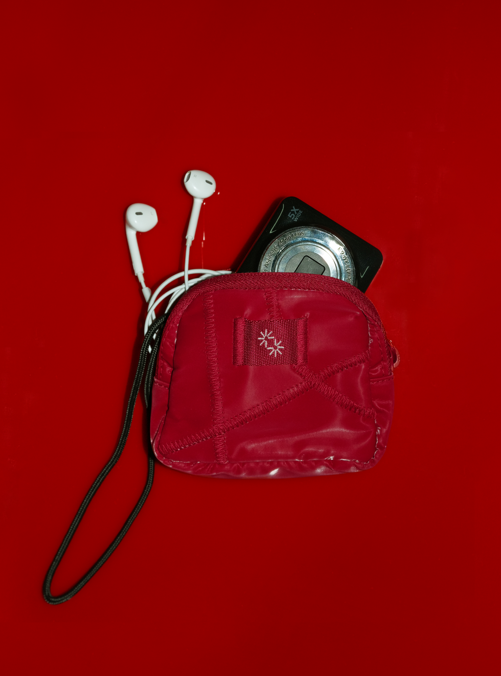 Mini Utility Pack Charm (Slick Rouge)
