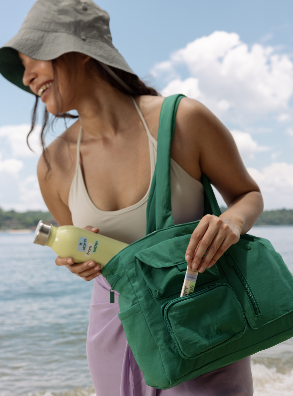 Reversible Multi-Pocket Tote (Moringa)