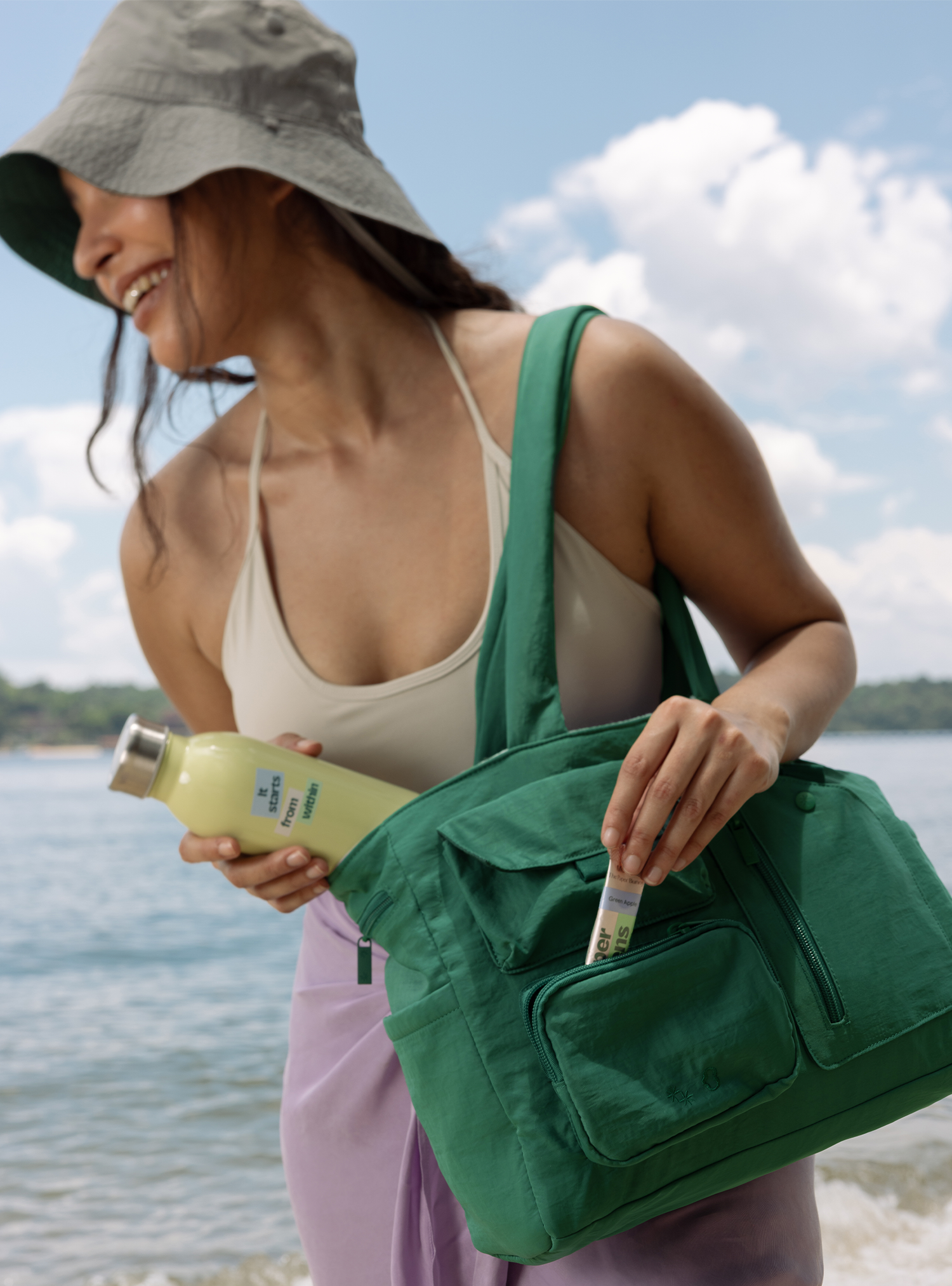 Reversible Multi-Pocket Tote (Moringa)